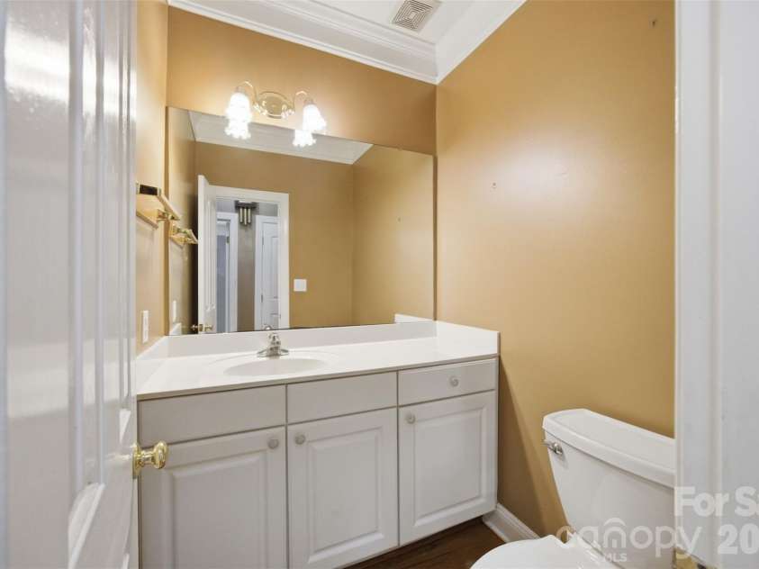 142 Griffin Street, Stanley, NC 28164.  MLS# CAR4411961, YatesRealty ID 42693. Main - Half Bath