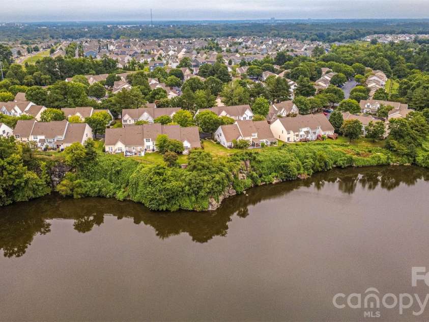 774 Rock Lake Glen, Fort Mill, SC 29715.  MLS# CAR4407080, YatesRealty ID 42694. 