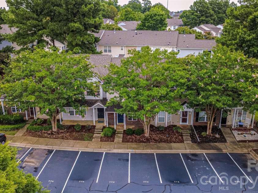 774 Rock Lake Glen, Fort Mill, SC 29715.  MLS# CAR4407080, YatesRealty ID 42694. 