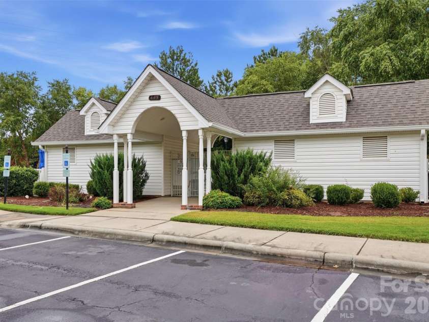 774 Rock Lake Glen, Fort Mill, SC 29715.  MLS# CAR4407080, YatesRealty ID 42694. 