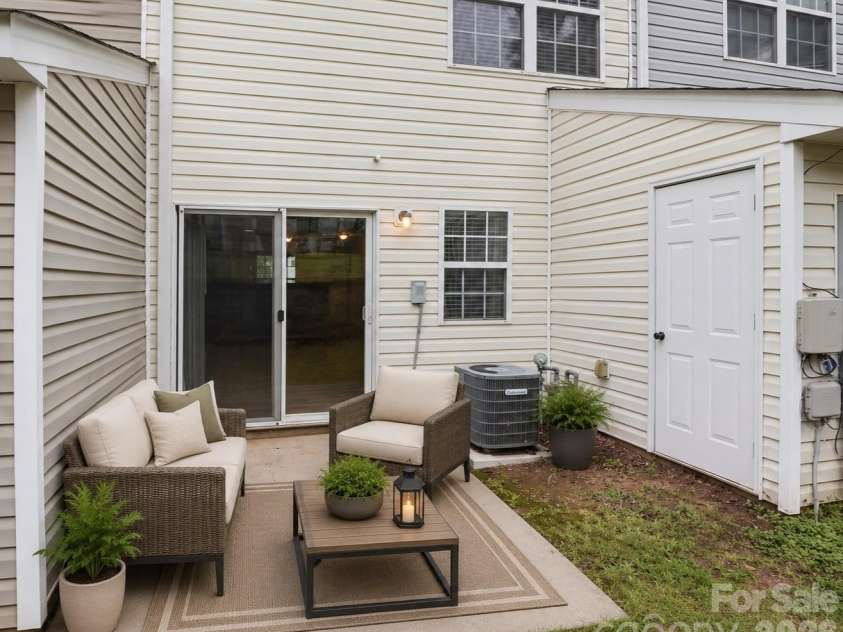 774 Rock Lake Glen, Fort Mill, SC 29715.  MLS# CAR4407080, YatesRealty ID 42694. 