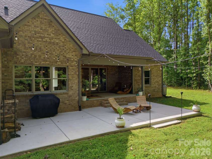 200 Barra Drive, Waxhaw, NC 28173.  MLS# CAR4406685, YatesRealty ID 42695. 