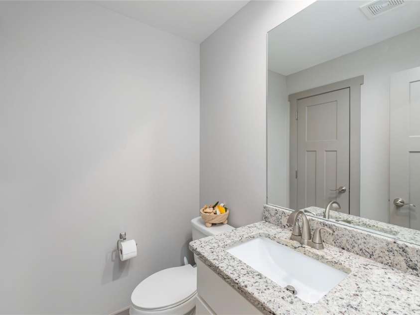 10 Hi Alta Avenue, Asheville, NC 28806.  MLS# CAR4405759, YatesRealty ID 42696. 