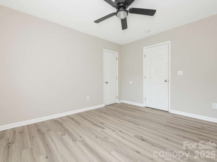 1646 Main Street, Rock Hill, SC 29732.  MLS# CAR4411052, YatesRealty ID 42699. 