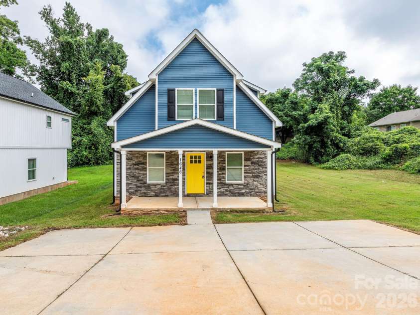 1646 Main Street, Rock Hill, SC 29732.  MLS# CAR4411052, YatesRealty ID 42699. 