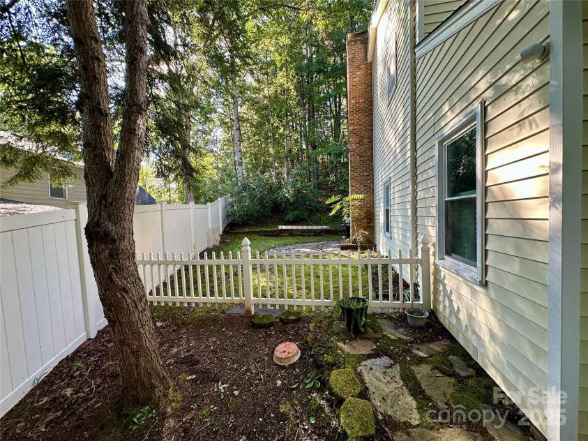 1003 Edinburg Court, Lenoir, NC 28645.  MLS# CAR4304719, YatesRealty ID 427. 