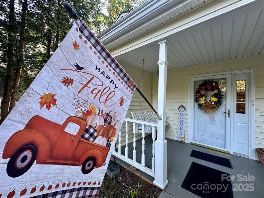 1003 Edinburg Court, Lenoir, NC 28645.  MLS# CAR4304719, YatesRealty ID 427. 