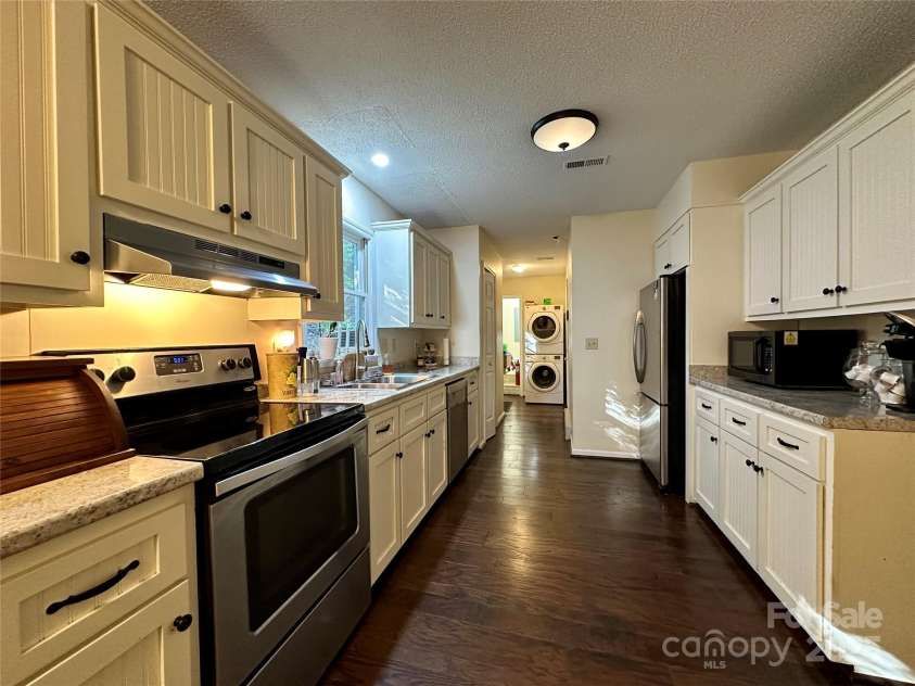 1003 Edinburg Court, Lenoir, NC 28645.  MLS# CAR4304719, YatesRealty ID 427. 