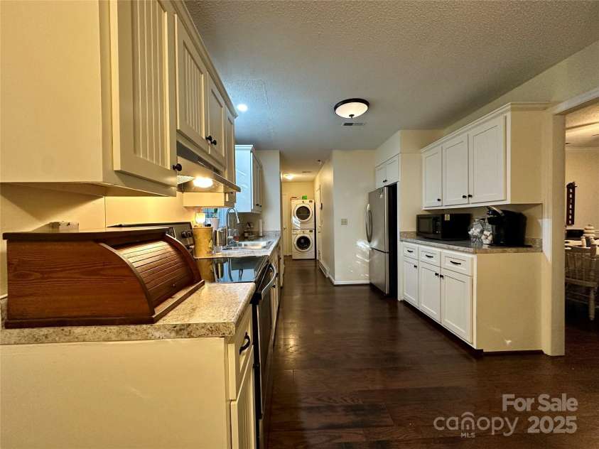 1003 Edinburg Court, Lenoir, NC 28645.  MLS# CAR4304719, YatesRealty ID 427. 