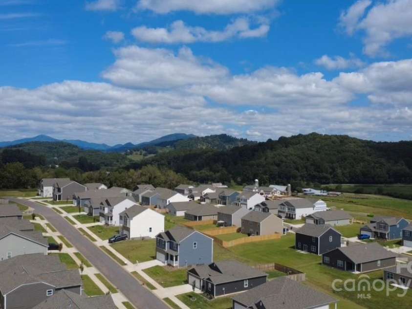 167 Farmwood Trail, Waynesville, NC 28786.  MLS# CAR4325755, YatesRealty ID 427. Community overview