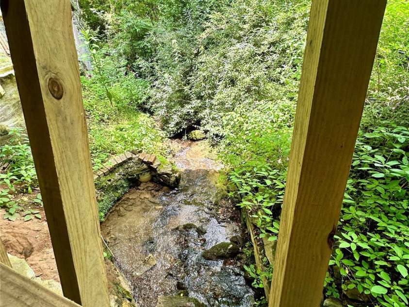 81 Candlestick Lane, Sylva, NC 28779.  MLS# CAR4167817, YatesRealty ID 427. 