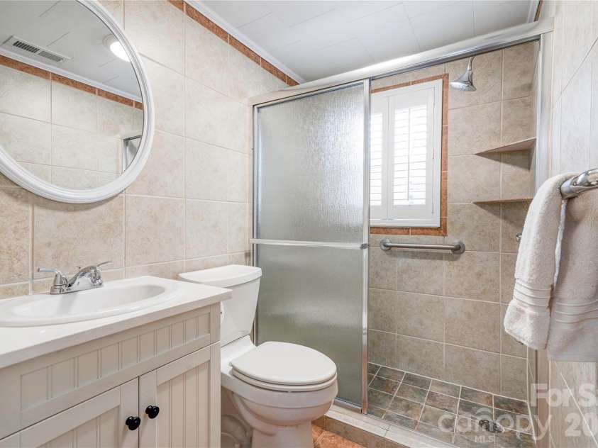 4064 Mount Gilead Church Road, Connelly Springs, NC 28612.  MLS# CAR4343726, YatesRealty ID 4270. Bathroom