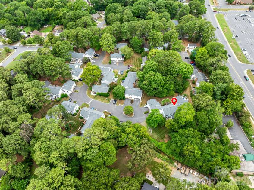 8504 Castle Pine Court, Charlotte, NC 28226.  MLS# CAR4411219, YatesRealty ID 42700. 