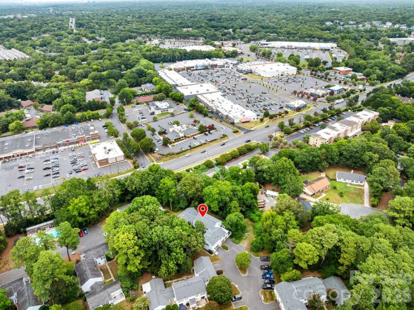 8504 Castle Pine Court, Charlotte, NC 28226.  MLS# CAR4411219, YatesRealty ID 42700. 