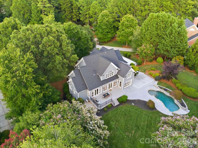 104 Gammon Point Court, Mooresville, NC 28117.  MLS# CAR4411402, YatesRealty ID 42705. 