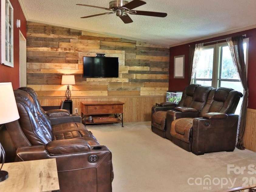 2095 Goodman Lake Road, Morganton, NC 28655.  MLS# CAR4412625, YatesRealty ID 42706. 