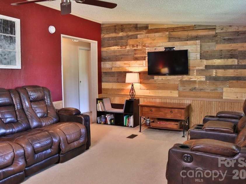2095 Goodman Lake Road, Morganton, NC 28655.  MLS# CAR4412625, YatesRealty ID 42706. 