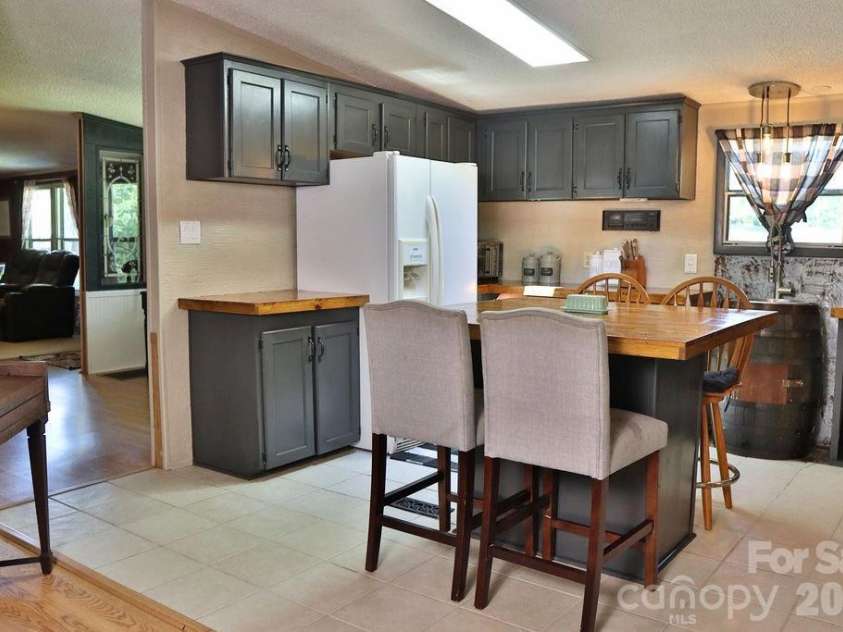 2095 Goodman Lake Road, Morganton, NC 28655.  MLS# CAR4412625, YatesRealty ID 42706. 
