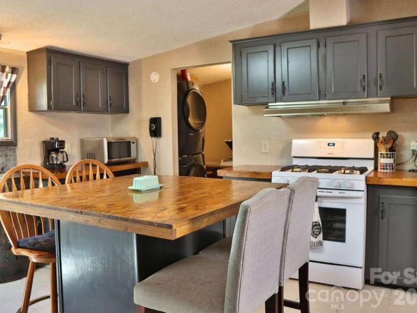 2095 Goodman Lake Road, Morganton, NC 28655.  MLS# CAR4412625, YatesRealty ID 42706. 