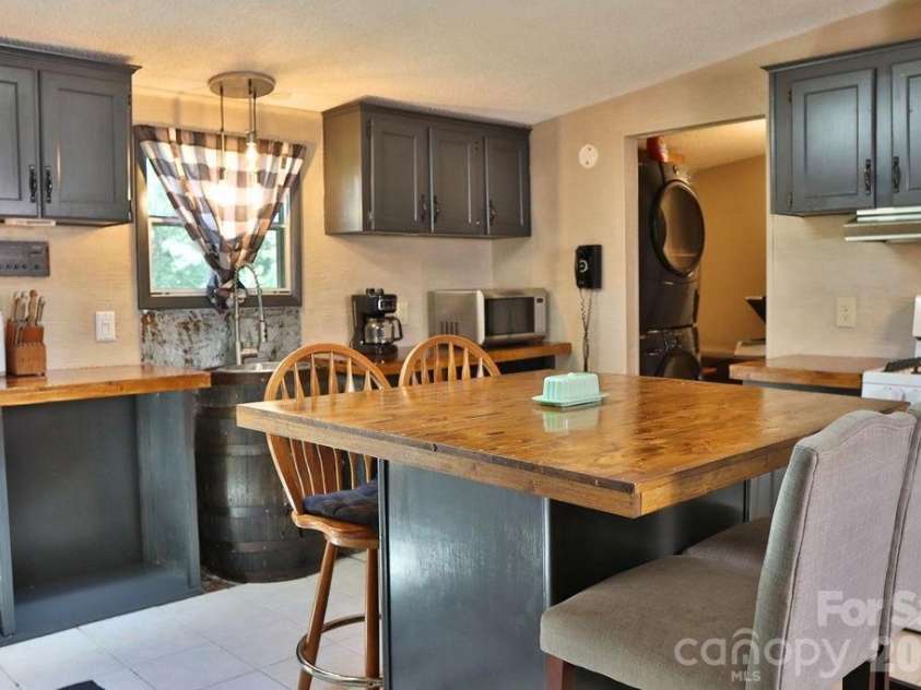 2095 Goodman Lake Road, Morganton, NC 28655.  MLS# CAR4412625, YatesRealty ID 42706. 