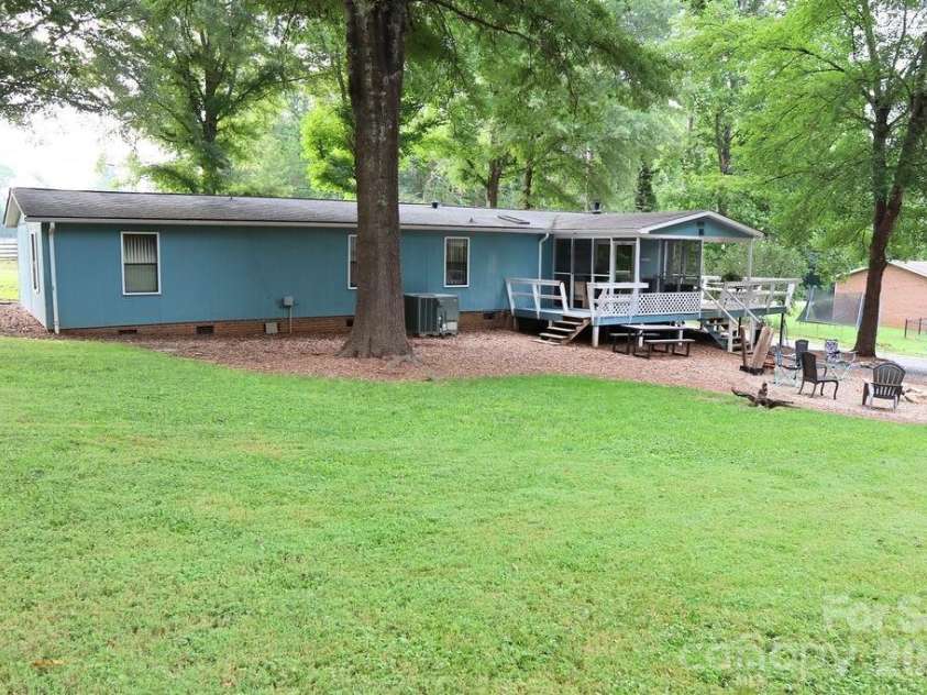 2095 Goodman Lake Road, Morganton, NC 28655.  MLS# CAR4412625, YatesRealty ID 42706. 