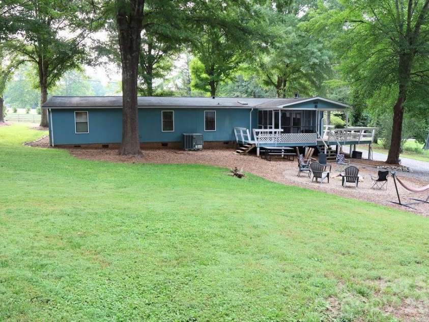 2095 Goodman Lake Road, Morganton, NC 28655.  MLS# CAR4412625, YatesRealty ID 42706. 
