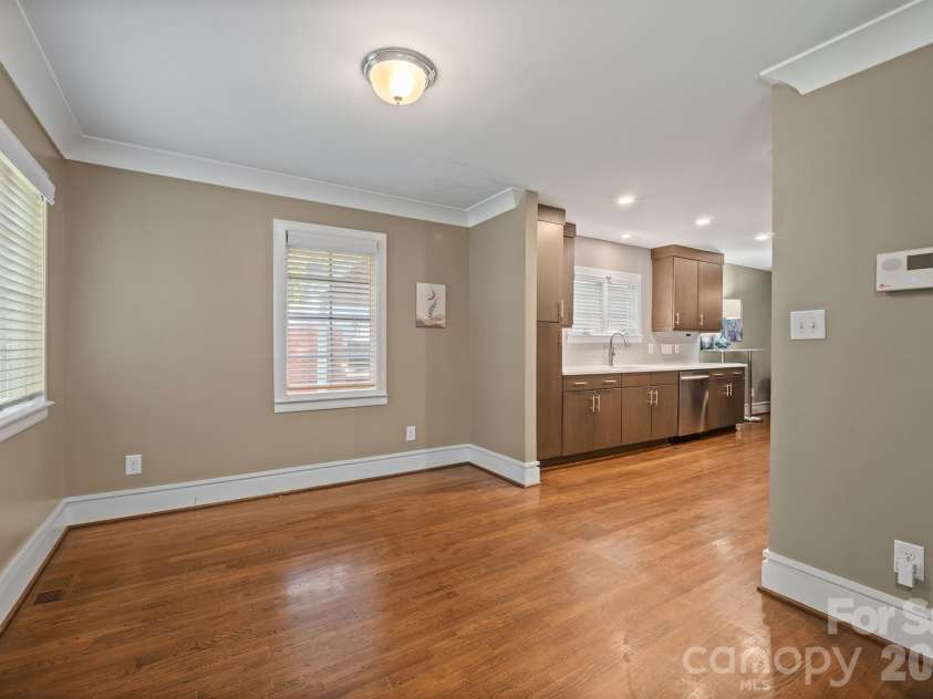 1812 Van Buren Avenue, Charlotte, NC 28216.  MLS# CAR4412103, YatesRealty ID 42708. 