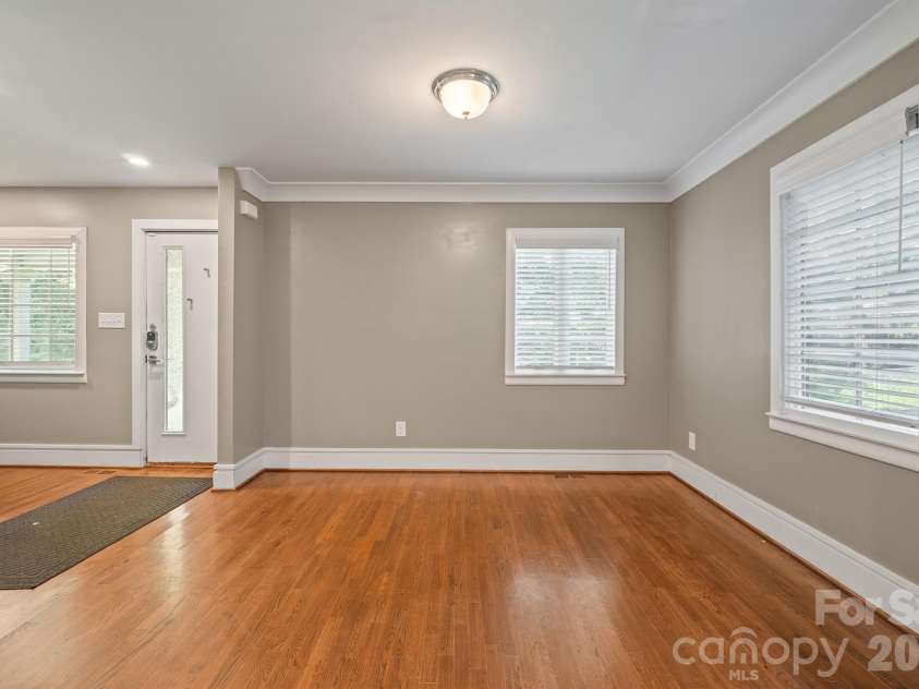 1812 Van Buren Avenue, Charlotte, NC 28216.  MLS# CAR4412103, YatesRealty ID 42708. 