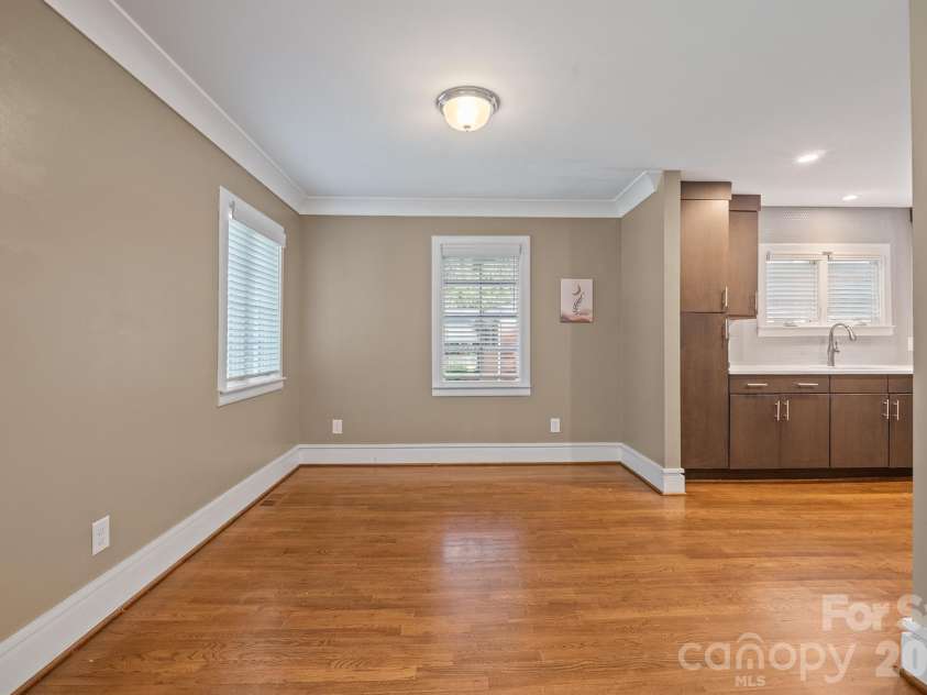 1812 Van Buren Avenue, Charlotte, NC 28216.  MLS# CAR4412103, YatesRealty ID 42708. 