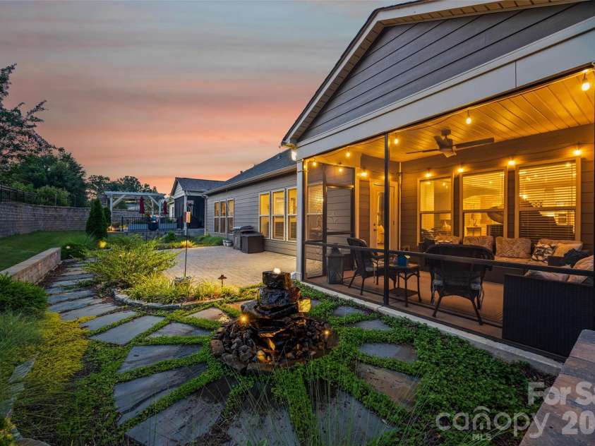 1521 Carolina Orchards Boulevard, Fort Mill, SC 29715.  MLS# CAR4408409, YatesRealty ID 42709. 