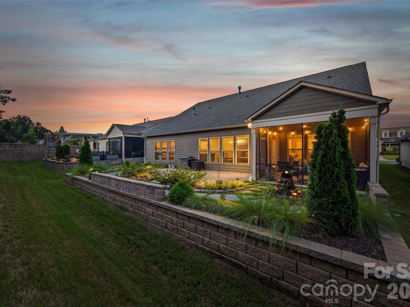 1521 Carolina Orchards Boulevard, Fort Mill, SC 29715.  MLS# CAR4408409, YatesRealty ID 42709. 