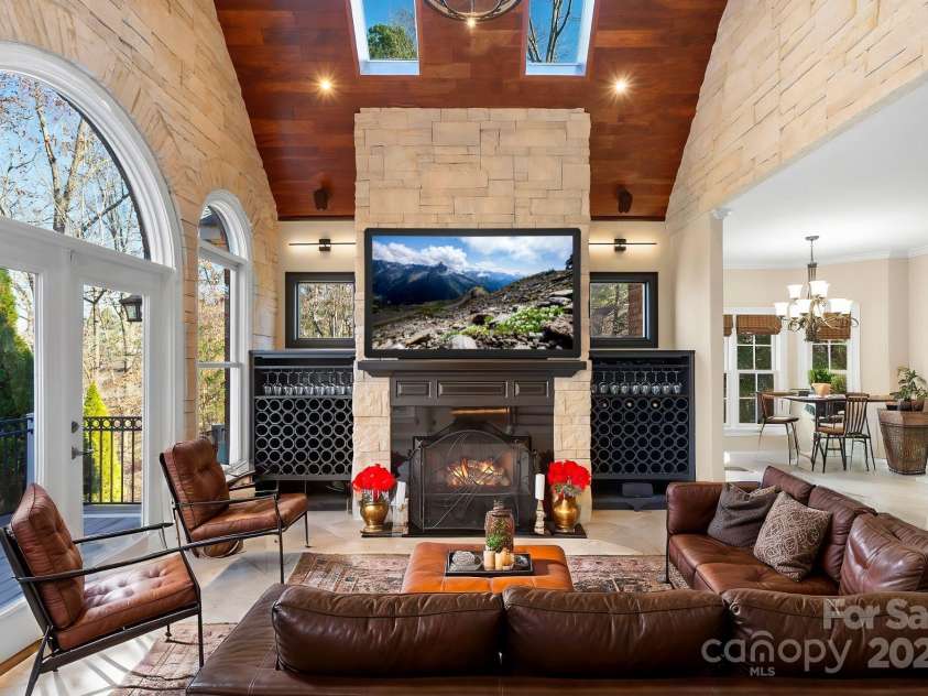 5752 Natoma Road, Lake Wylie, SC 29710.  MLS# CAR4200891, YatesRealty ID 4271. Keeping Room (Virtual Staging)