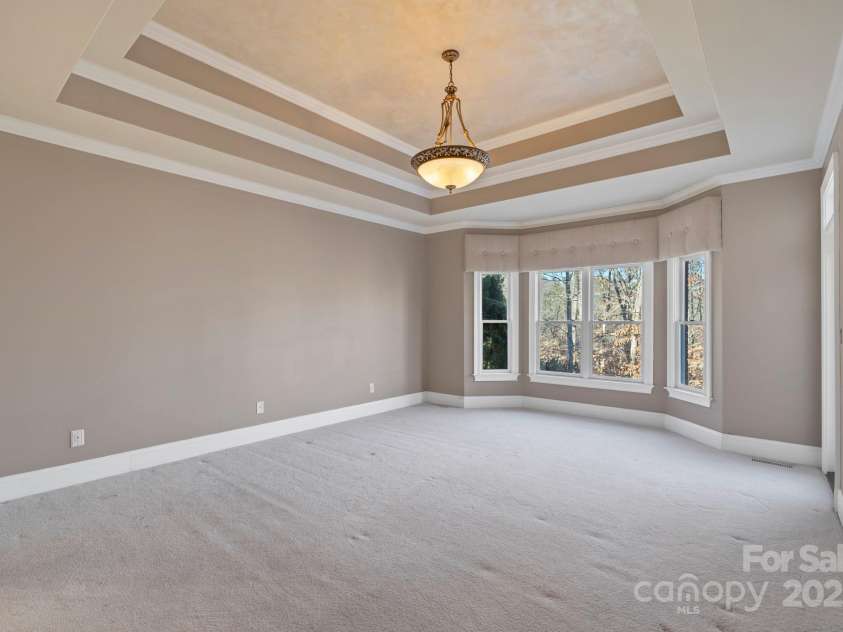 5752 Natoma Road, Lake Wylie, SC 29710.  MLS# CAR4200891, YatesRealty ID 4271. Primary Bedroom on Main Level