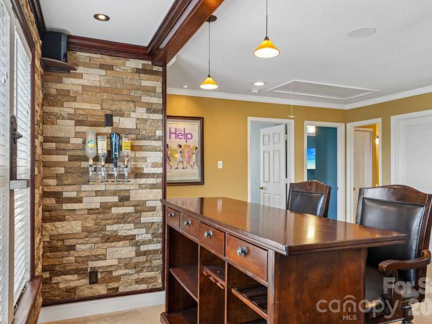 336 Farm Springs Drive, Mount Holly, NC 28120.  MLS# CAR4398014, YatesRealty ID 42711. 
