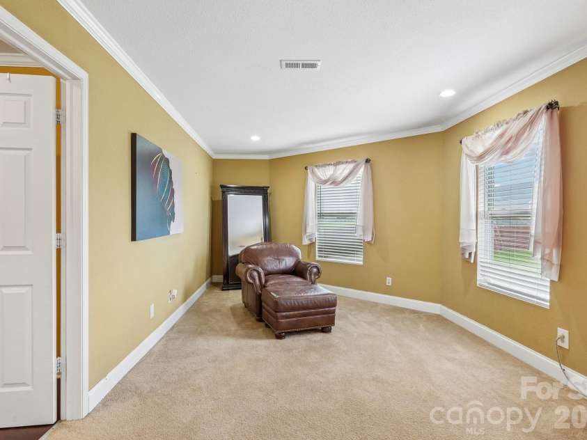336 Farm Springs Drive, Mount Holly, NC 28120.  MLS# CAR4398014, YatesRealty ID 42711. 