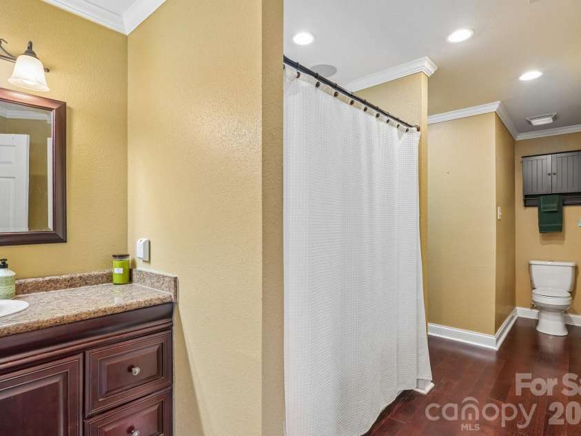 336 Farm Springs Drive, Mount Holly, NC 28120.  MLS# CAR4398014, YatesRealty ID 42711. 