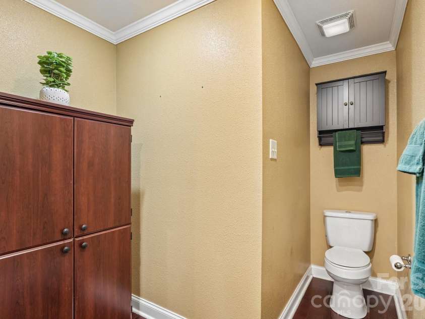 336 Farm Springs Drive, Mount Holly, NC 28120.  MLS# CAR4398014, YatesRealty ID 42711. 