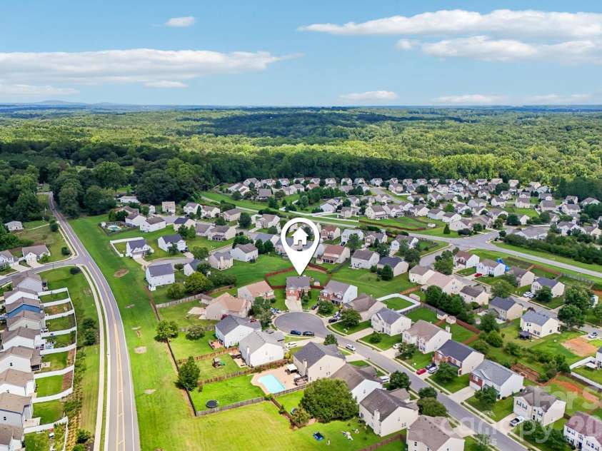 336 Farm Springs Drive, Mount Holly, NC 28120.  MLS# CAR4398014, YatesRealty ID 42711. 