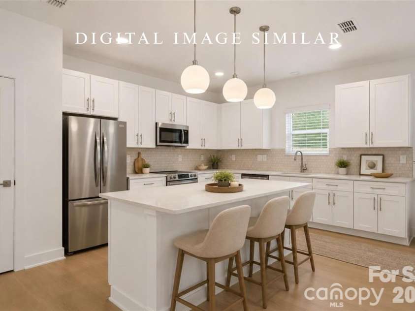 9326 Horseshoe Bend Drive, Charlotte, NC 28215.  MLS# CAR4399590, YatesRealty ID 42712. 