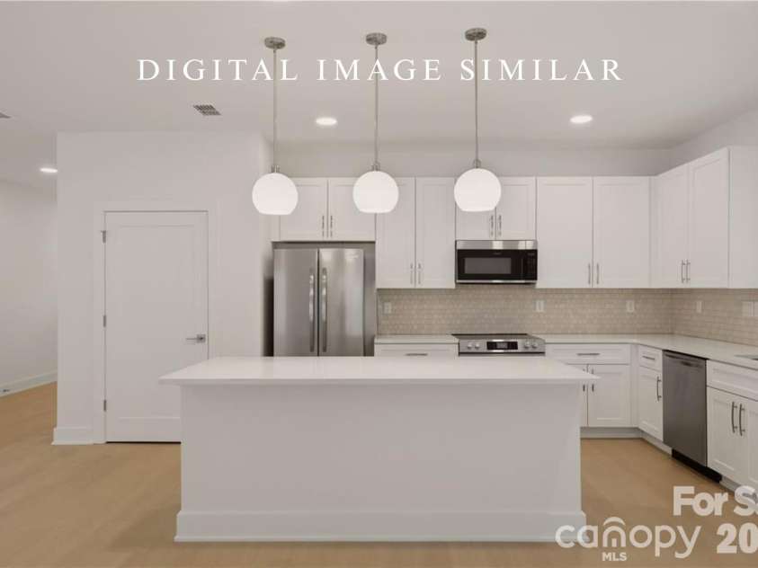 9326 Horseshoe Bend Drive, Charlotte, NC 28215.  MLS# CAR4399590, YatesRealty ID 42712. 