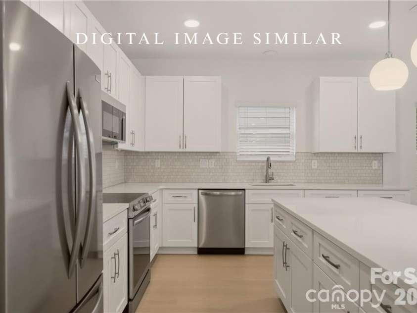 9326 Horseshoe Bend Drive, Charlotte, NC 28215.  MLS# CAR4399590, YatesRealty ID 42712. 