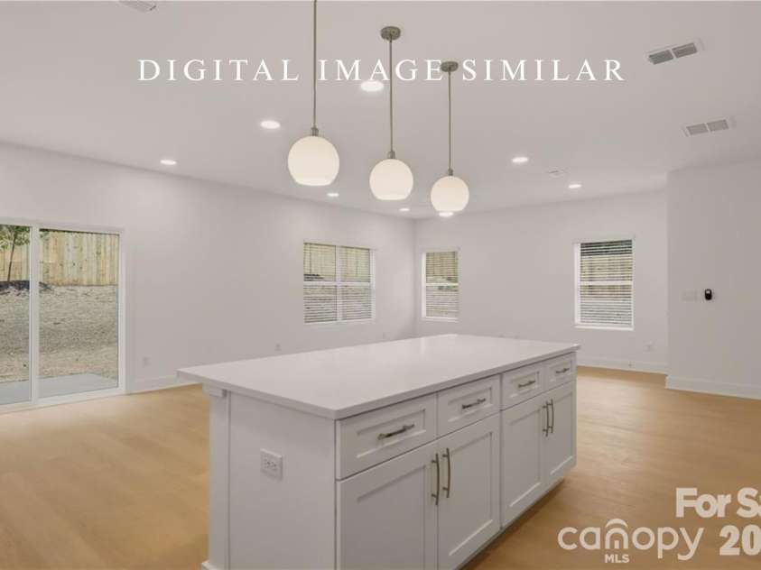 9326 Horseshoe Bend Drive, Charlotte, NC 28215.  MLS# CAR4399590, YatesRealty ID 42712. 