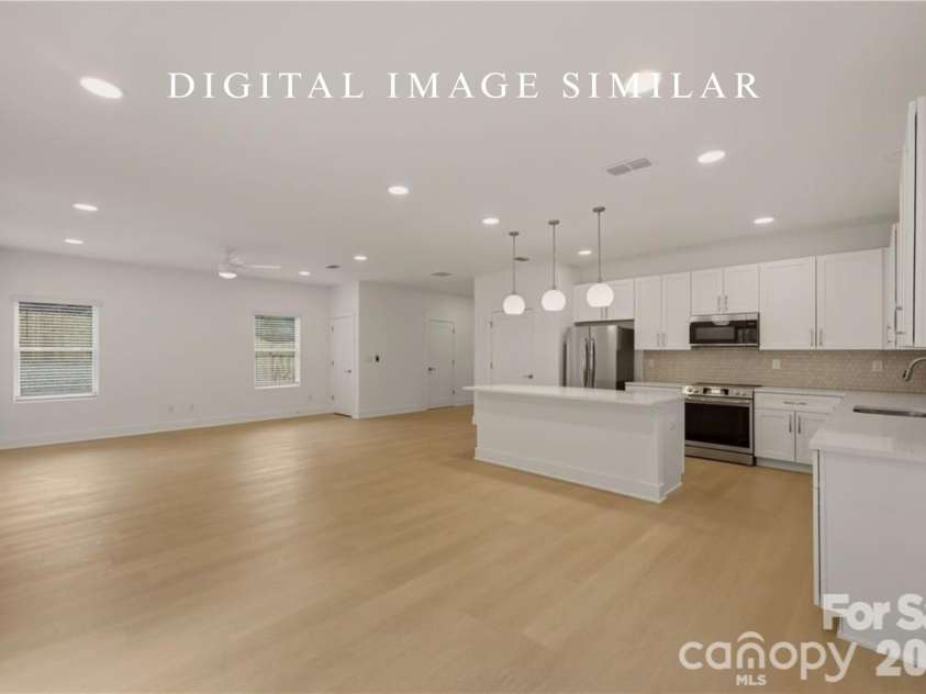 9326 Horseshoe Bend Drive, Charlotte, NC 28215.  MLS# CAR4399590, YatesRealty ID 42712. 