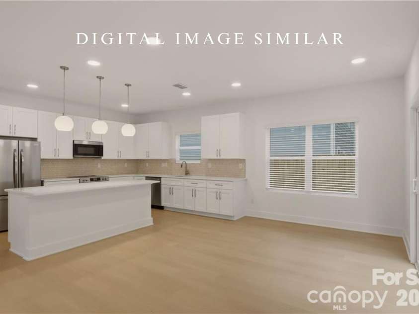 9326 Horseshoe Bend Drive, Charlotte, NC 28215.  MLS# CAR4399590, YatesRealty ID 42712. 