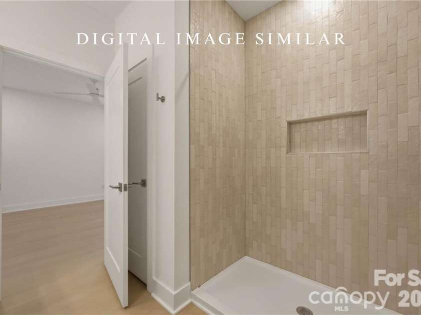 9326 Horseshoe Bend Drive, Charlotte, NC 28215.  MLS# CAR4399590, YatesRealty ID 42712. 