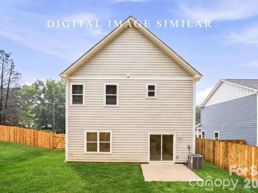 9326 Horseshoe Bend Drive, Charlotte, NC 28215.  MLS# CAR4399590, YatesRealty ID 42712. 