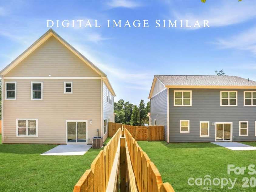 9326 Horseshoe Bend Drive, Charlotte, NC 28215.  MLS# CAR4399590, YatesRealty ID 42712. 