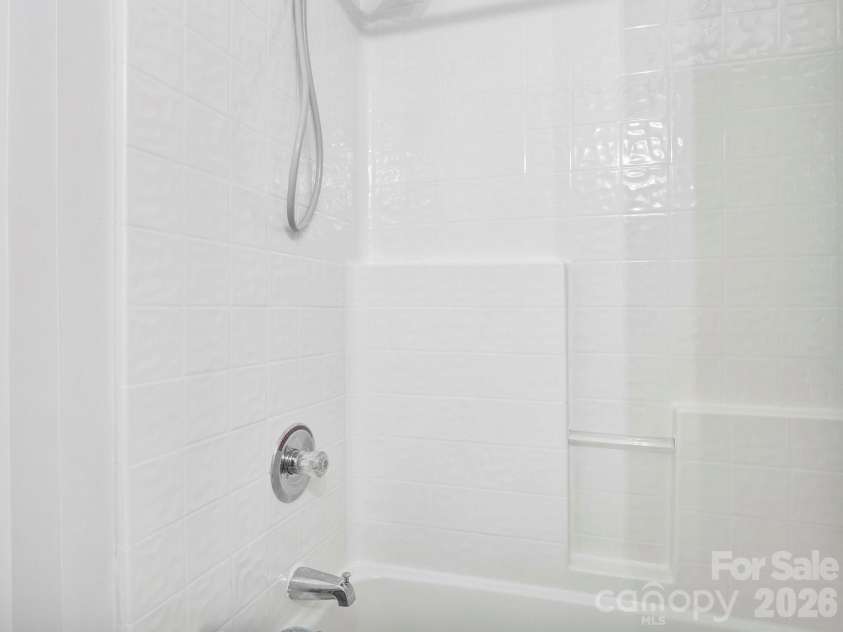 12246 Savannah Garden Drive, Charlotte, NC 28273.  MLS# CAR4411672, YatesRealty ID 42713. 