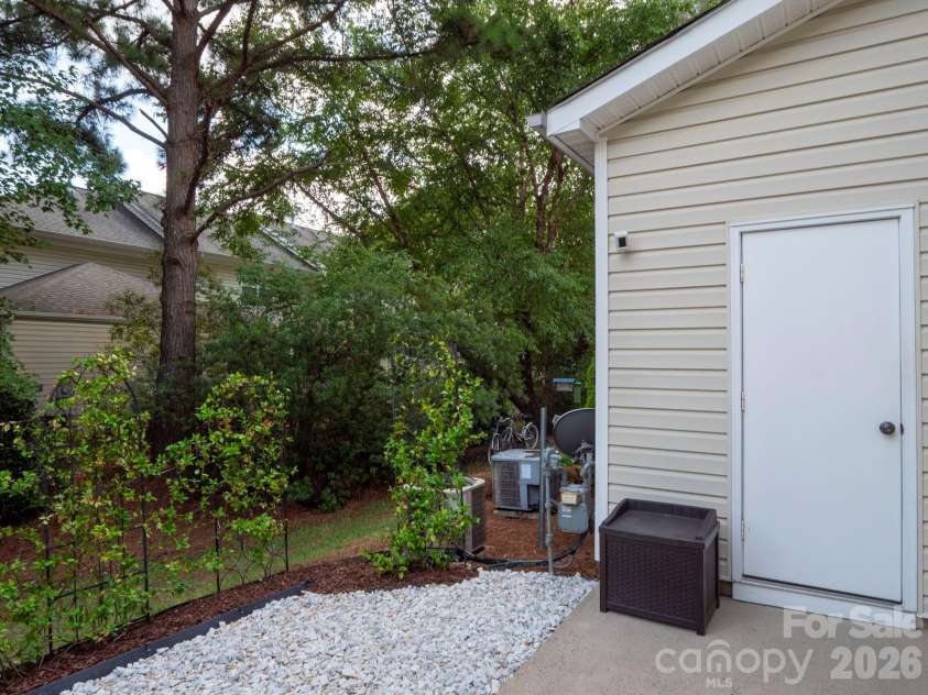 12246 Savannah Garden Drive, Charlotte, NC 28273.  MLS# CAR4411672, YatesRealty ID 42713. 