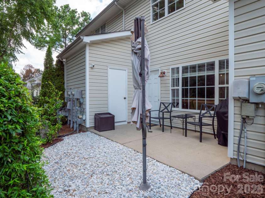 12246 Savannah Garden Drive, Charlotte, NC 28273.  MLS# CAR4411672, YatesRealty ID 42713. 